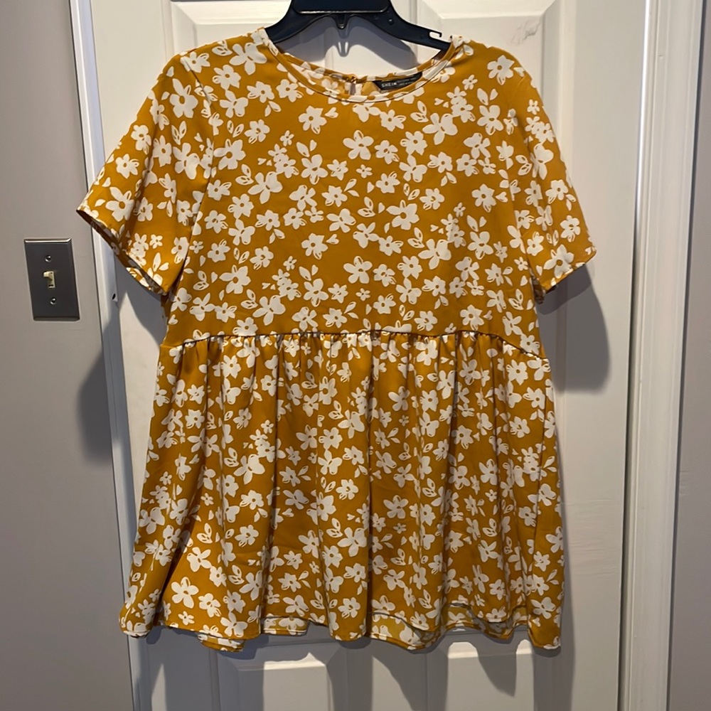 Maternity peplum top